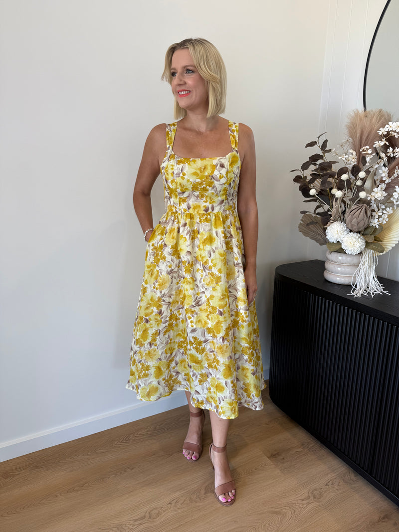 Stephie Dress ~ Yellow