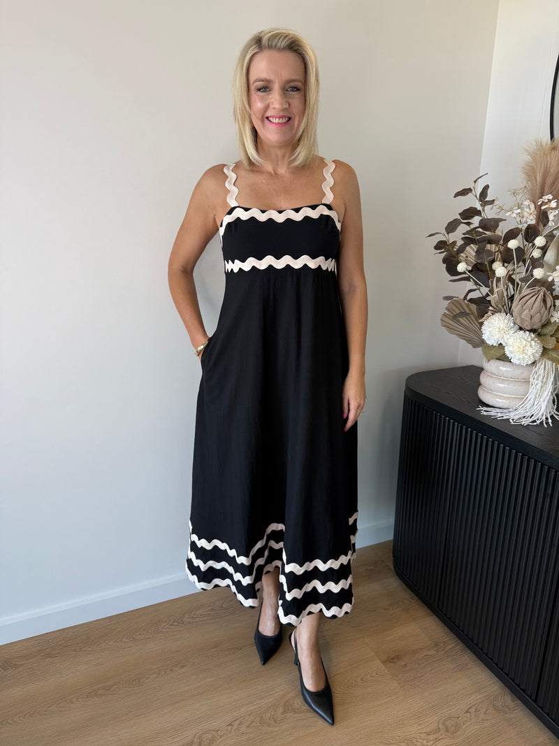 Isabella Dress ~ Black