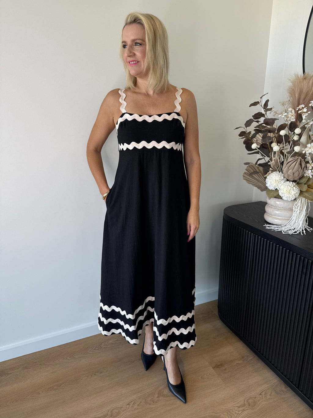 Isabella Dress ~ Black